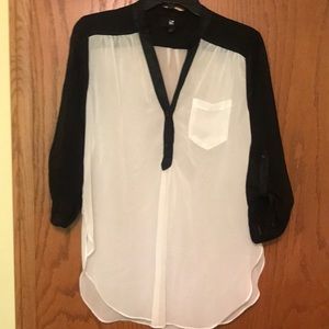 Black & White iZ Byer Blouse